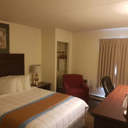 Ba Hotel Red Deer Ngoại thất bức ảnh