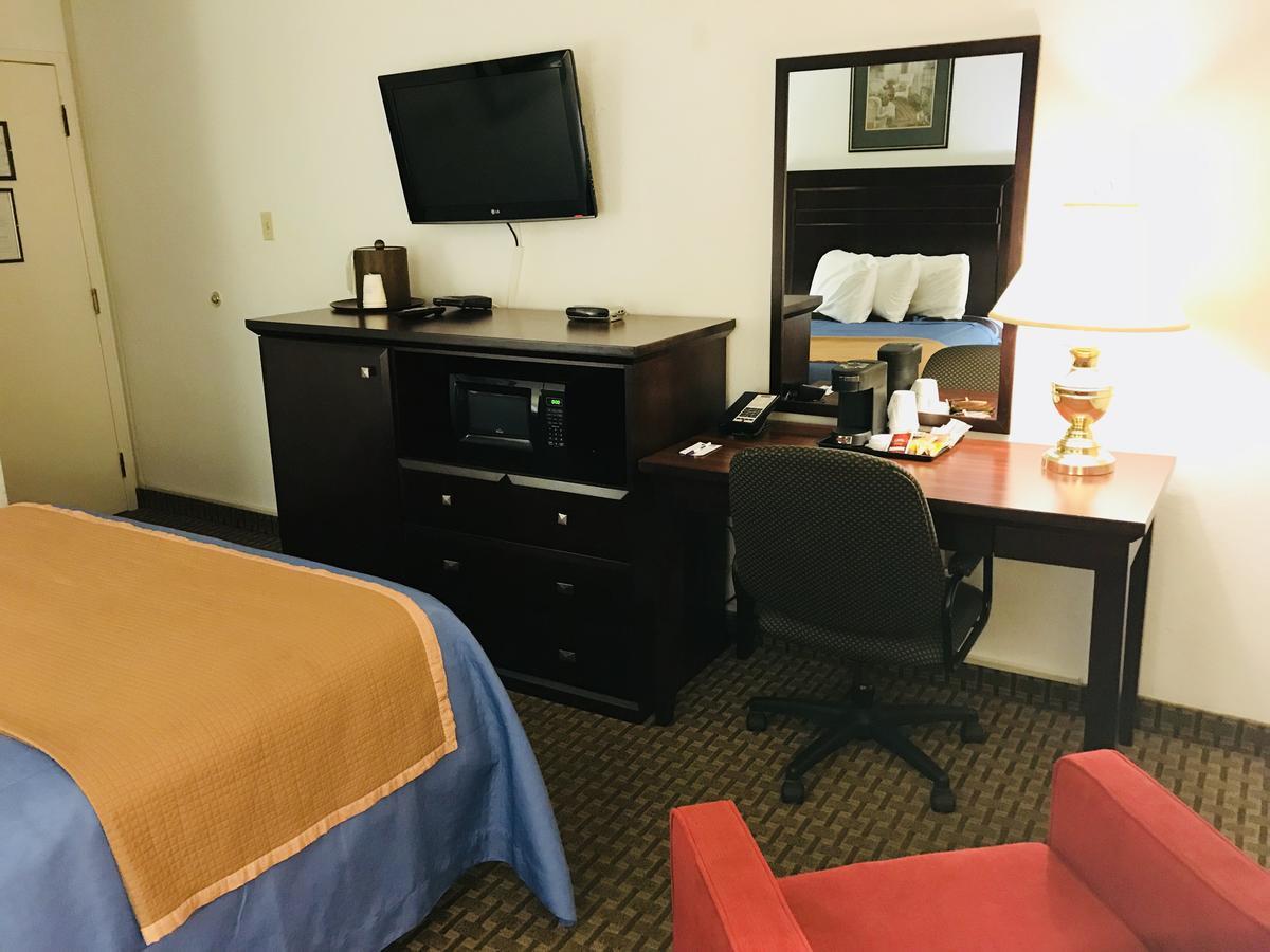 Ba Hotel Red Deer Ngoại thất bức ảnh