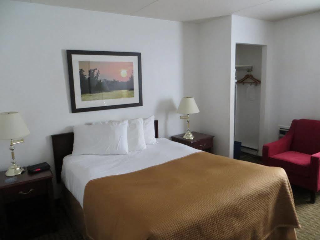 Ba Hotel Red Deer Ngoại thất bức ảnh